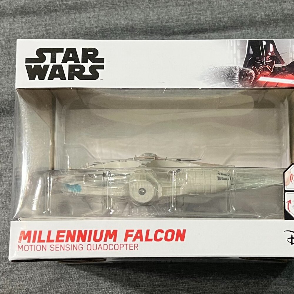 STAR WARS MILLENNIUM FALCON "Motion Sensing Quadcopter"